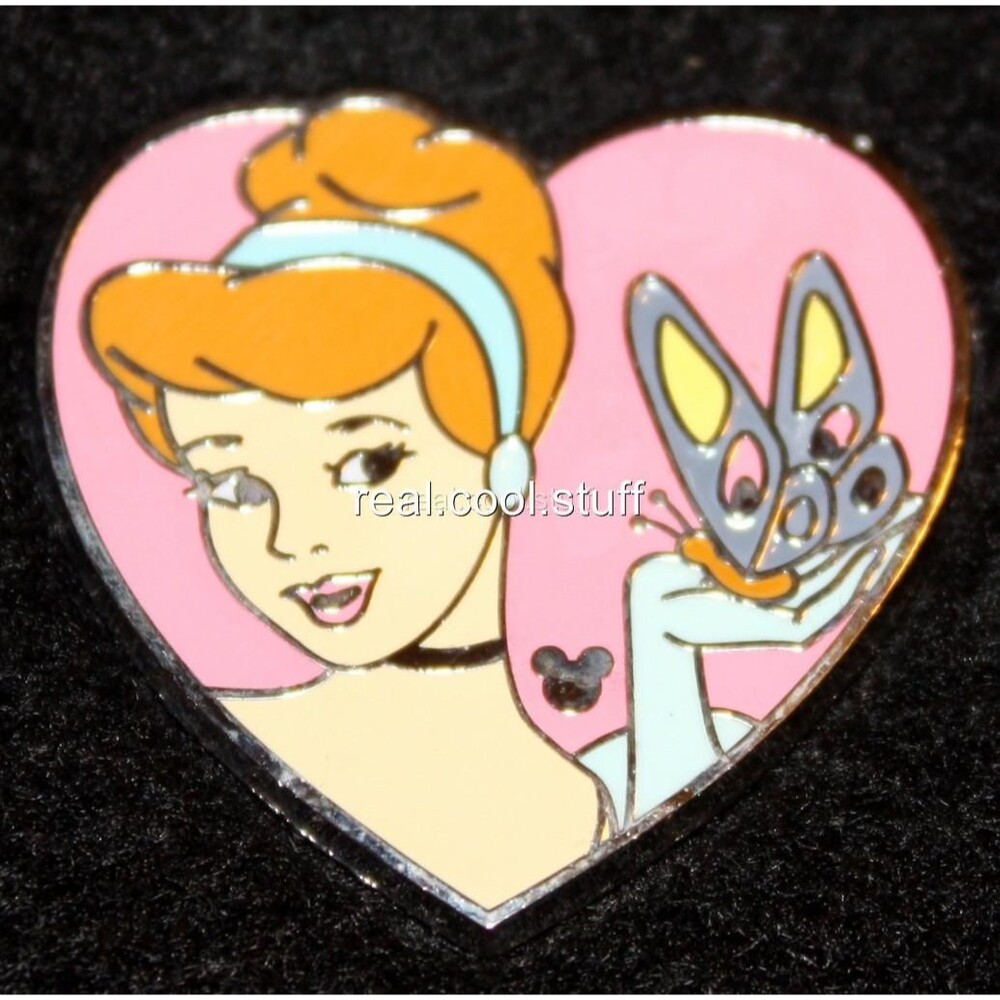 WDW - 2010 Hidden Mickey - Princess Hearts - Cinderella
